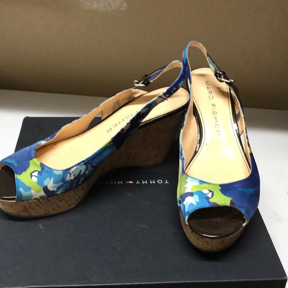 Heels that will go well with my H&M dress